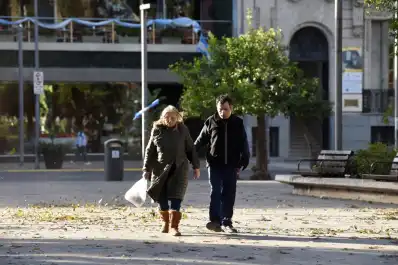 Tucumán bajo alerta amarilla por ráfagas de viento Zonda: ¡la mañana comenzó con 24°!