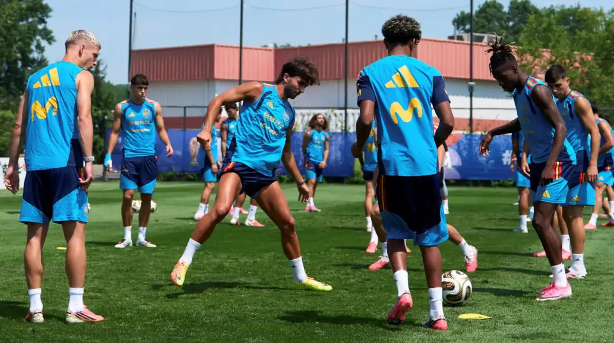 El mal tiempo también juega la final: España canceló su última práctica antes de enfrentar a Argentina