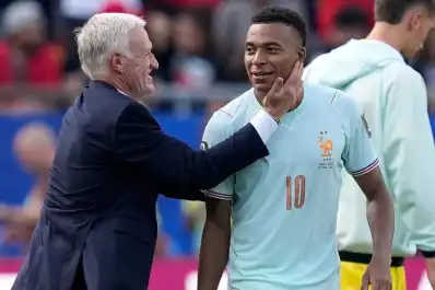 Mbappé despidió a Deschamps con un emotivo mensaje: “Debíamos ofrecerte un final mejor, pero fallamos”