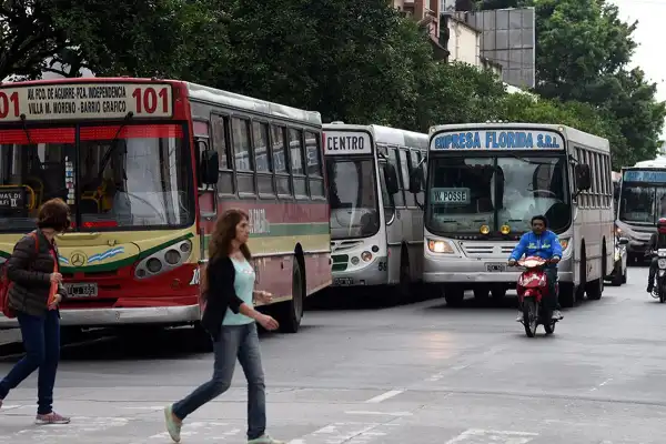 “Dependemos de la toma de las calles”: con condicionantes, los colectivos circularán durante y después del partido