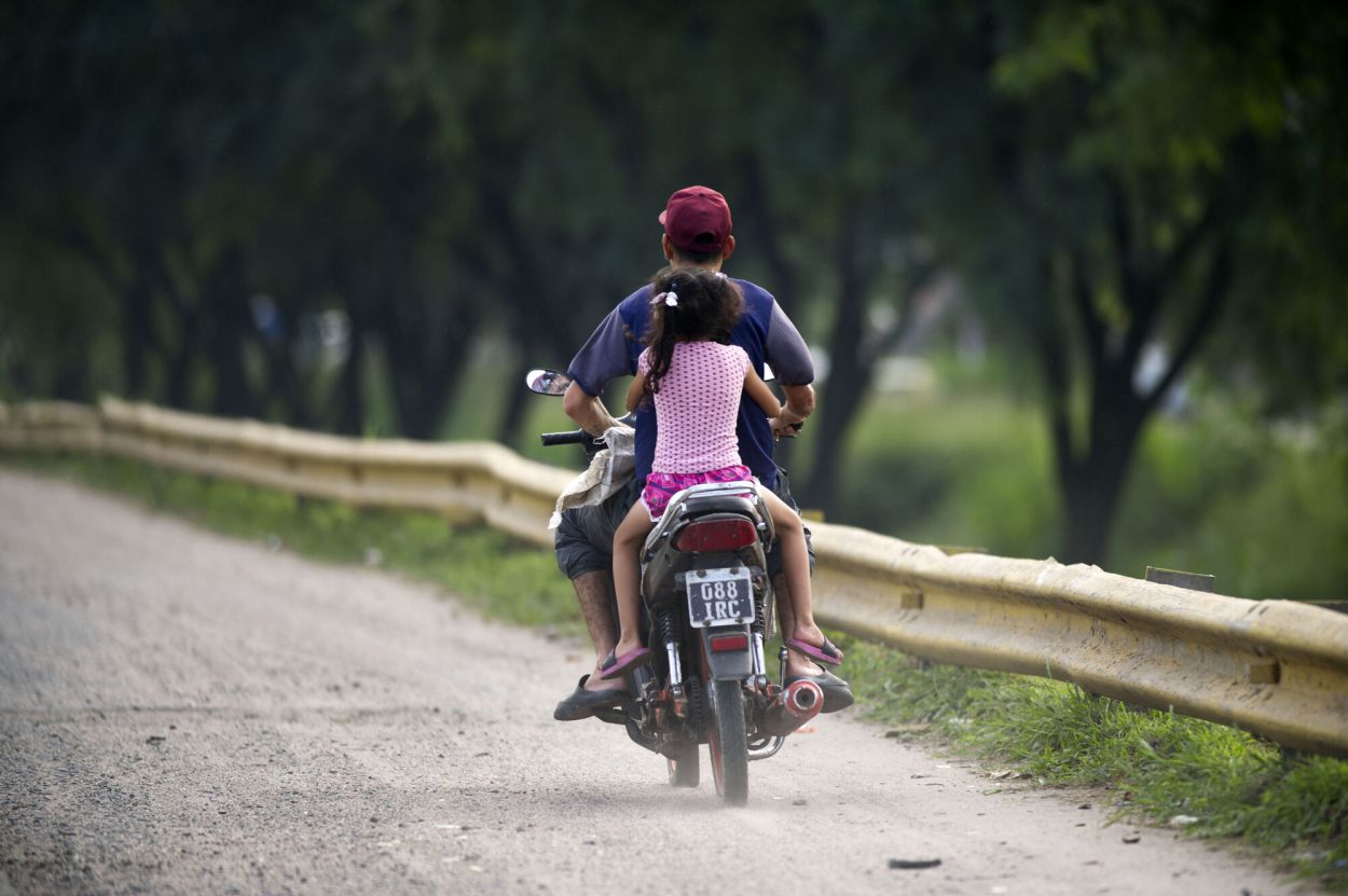Andar en moto en el reino de la anomia vial
