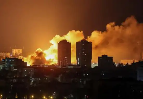 550x380_oleada-misiles-rusos-causa-destruccion-kiev-1146167-222313.webp
