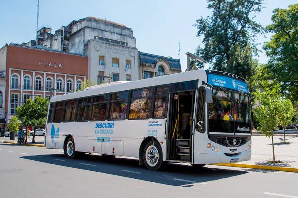 BUS TURÍSTICO. Mañana hará un recorrido histórico desde las 11.