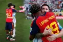 La imagen que conmovió al Mundial: el abrazo entre Messi y Lamine Yamal tras la final