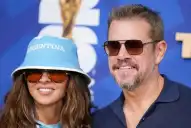 De celeste y blanco: Matt Damon y su esposa argentina, Luciana Barroso, deslumbraron juntos en la final del Mundial