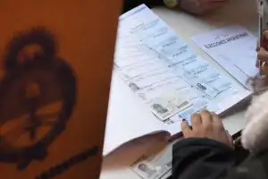 Tucumán abre la carrera electoral: el desafío de provincializar la campaña frente al efecto Milei