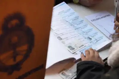 Chau Mundial, ¿hola decreto?: expectativas por la fecha de las elecciones en Tucumán