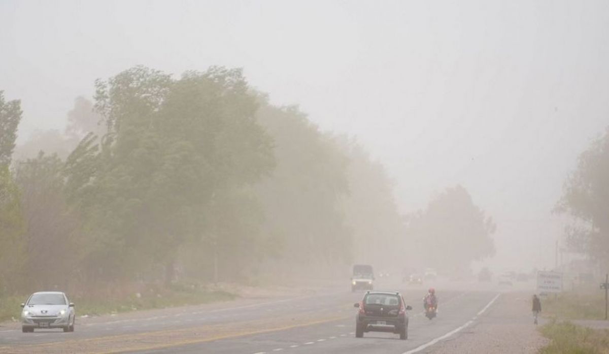 Medio país bajo alerta amarilla y naranja: se esperan nevadas, viento zonda, ráfagas intensas, frío extremo y torment