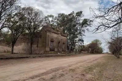 San Mauricio: el pueblo que soñó con ser ciudad y terminó en ruinas