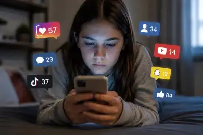 Francia prohibió las redes sociales para menores de 15 años: es el primer país de la Unión Europea en hacerlo