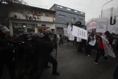Protestas de la CGT: hubo incidentes en Avellaneda y se espera una movilización hacia el Congreso
