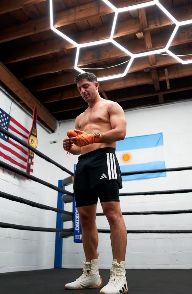 Durante el Mundial, el periodista se entrenó en gimnasios de los Estados Unidos (Foto: Instagram @gastonedul)