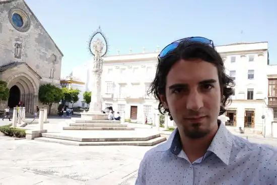 550x367_en-espana-facundo-rico-tenia-37-anos-vivia-madrid-foto-tomada-de-facebook-1146652-075348.webp
