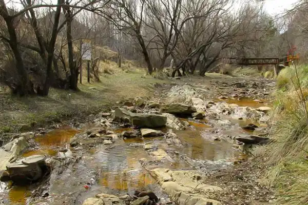 Un pueblo argentino regalará oro a los turistas durante las vacaciones de invierno: cómo participar