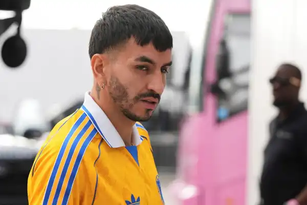 ¿Se cae el pase de Ángel Correa a River?