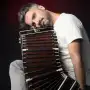 Tomás Lebrero recorre el tango y el folclore con su bandoneón
