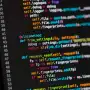 Dónde estudiar programación a distancia desde Tucumán: opciones con título oficial