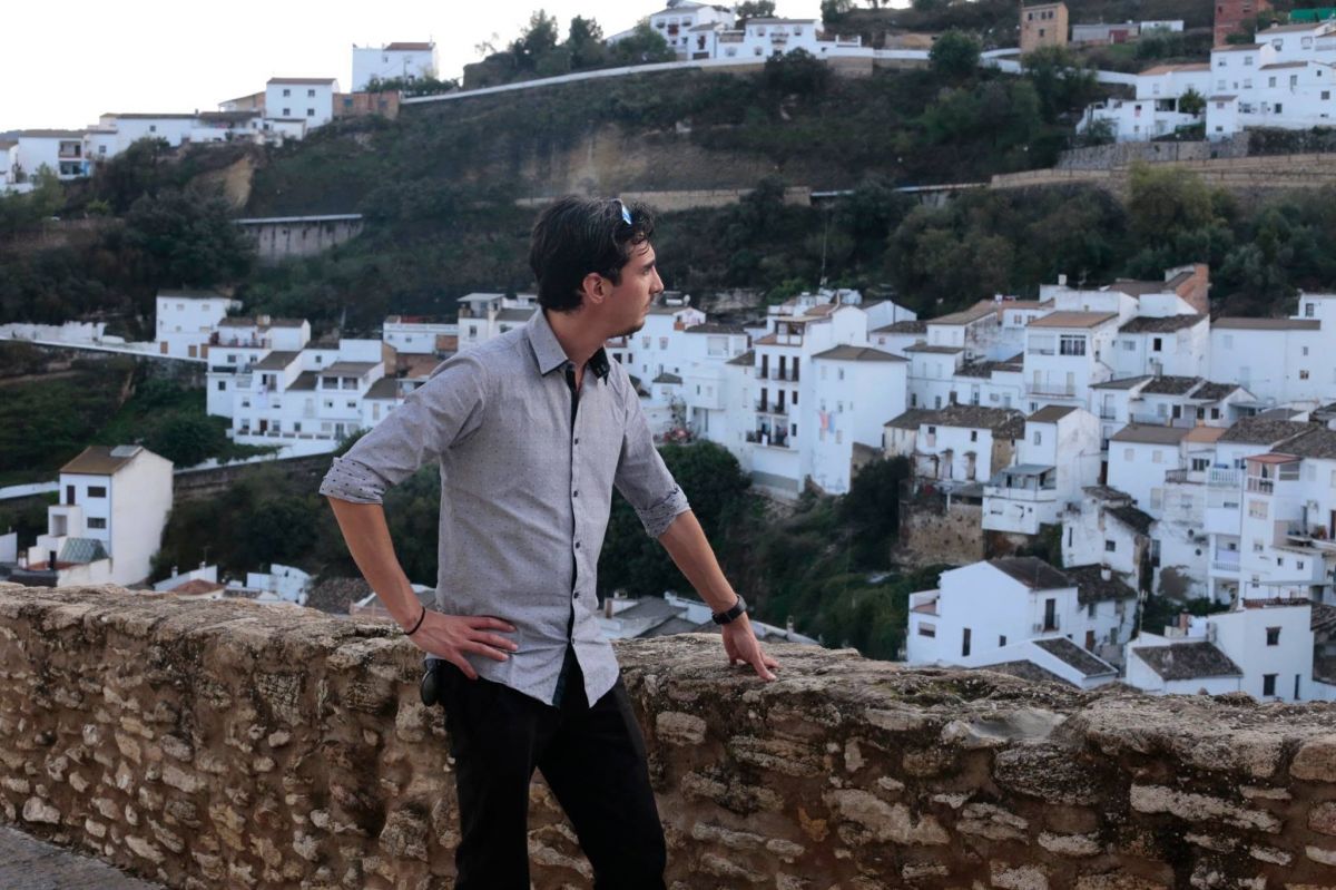 Un ingeniero argentino fue asesinado en Madrid por un hombre que sospechaba que su pareja le era infiel con él