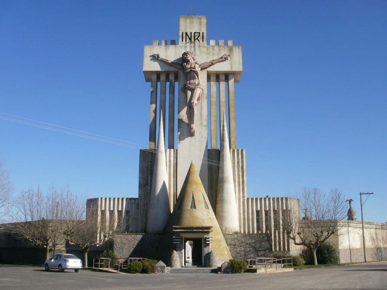 Recuerdos fotográficos: el Cristo de Yerba Buena, hecho en la etapa cubista del escultor Chierico