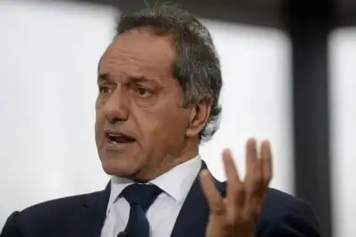 Máscaras de payaso, armas y un ex custodio involucrado: intentaron robarle a Daniel Scioli en su casa de La Ñata