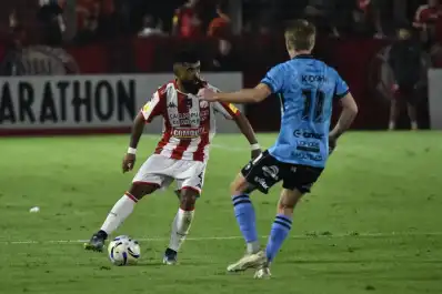 San Martín no pudo aguantar el empate y perdió con Temperley 2 a 1 en La Ciudadela