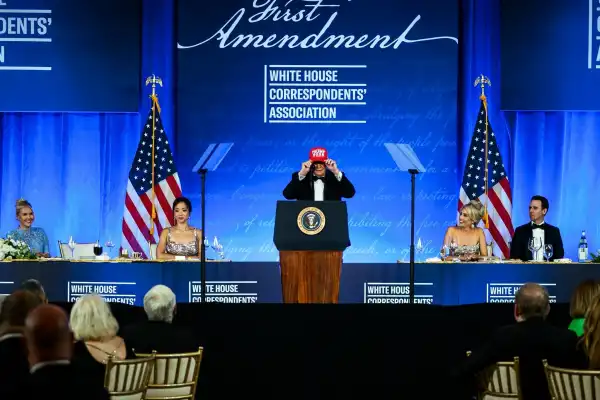 Con una gorra 2028, Donald Trump reavivó los rumores sobre su futuro político