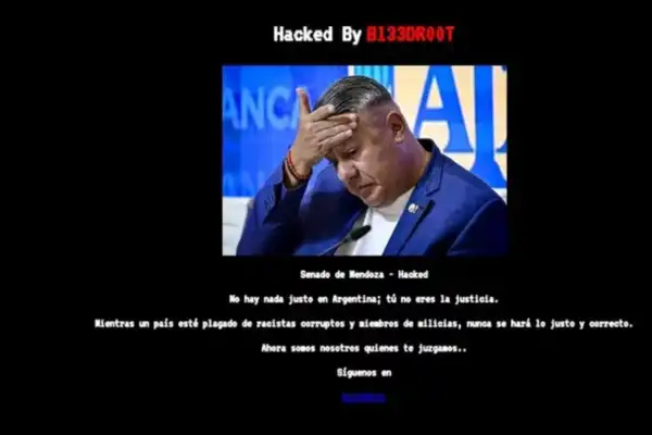 Hackearon la web del Senado de Mendoza y pusieron una imagen del Chiqui Tapia