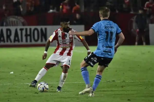 San Martín no pudo aguantar el empate y perdió con Temperley 2 a 1 en La Ciudadela