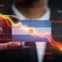 Riesgo país: por qué volvió a subir pese a la mejora de la deuda argentina y qué factores presionaron al mercado