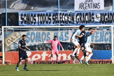 El uno por uno del Decano: solidez defensiva, el aplomo de los pibes y la deuda del gol