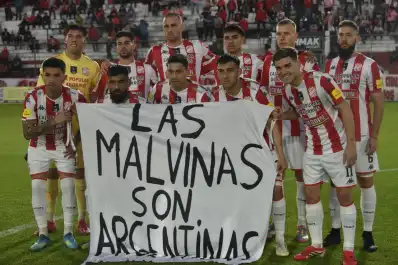 Del video viral a la cancha: la historia detrás de la bandera de Malvinas que conmovió a La Ciudadela