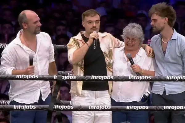 La Velada del Año 6: el emotivo homenaje a Gaspi que hizo llorar a su mamá y conmovió al estadio