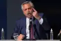 Alberto Fernández volvió a cargar contra Javier Milei: lo llamó un pobre imbécil y afirmó que fue cancelado tras dejar la Presidencia