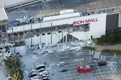 Terremoto devastador en Japón: un centro comercial colapsó y continúan buscando personas atrapadas