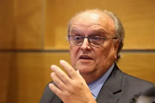 De Mendiguren denunciaría a Milei por tratarlo de “ladrón”