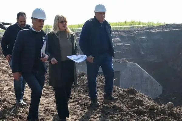 Rossana Chahla supervisó la obra hidráulica en el barrio 360 Viviendas: ya tiene un avance del 60%