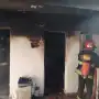 Una vivienda y un edificio se incendiaron con minutos de diferencia en San Miguel de Tucumán