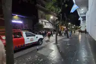 Sin luz y fuera de sus departamentos: la incertidumbre de los vecinos tras la explosión en Monteagudo al 100