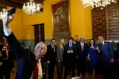 Milei proyecta una “cumbre azul” en Argentina: el plan para liderar la nueva derecha regional