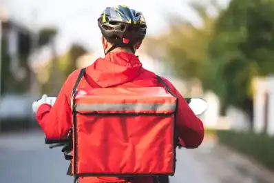 Trabajadores de plataformas: crece el reclamo por una regulación nacional frente a la precarización