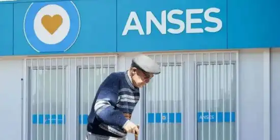 JUBILACIONES. La sostenibilidad del sistema depende de ampliar la base de aportantes y de mejorar la capacidad contributiva de los que lo financian.