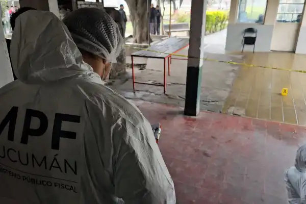 Violento ataque en el penal de Villa Urquiza: un interno fue apuñalado y permanece internado en estado reservado