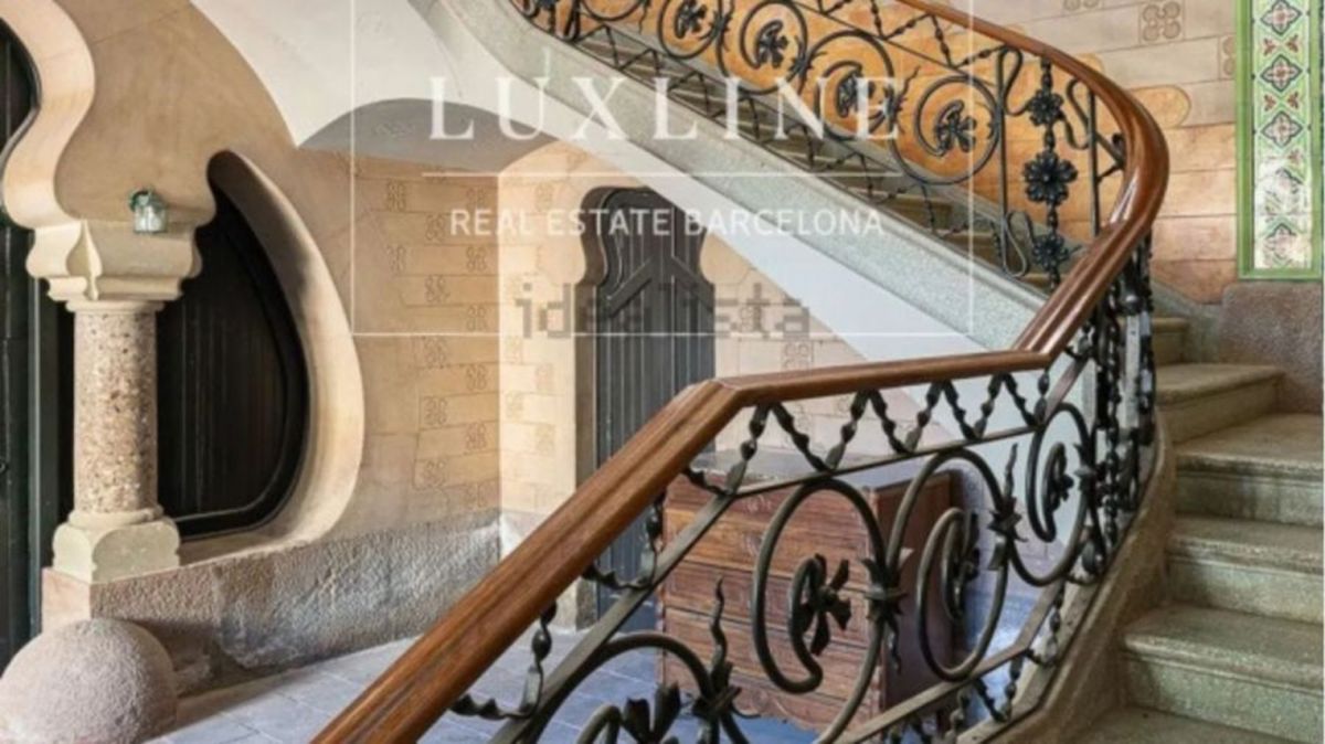 Así es la lujosa casa que Rosalía y Rauw Alejandro venden en España: tiene 10 habitaciones, capilla privada y más de 28 hectáreas