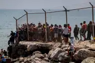 Crisis migratoria en España: Ceuta pidió cerrar la frontera con Marruecos y desplegar al Ejército