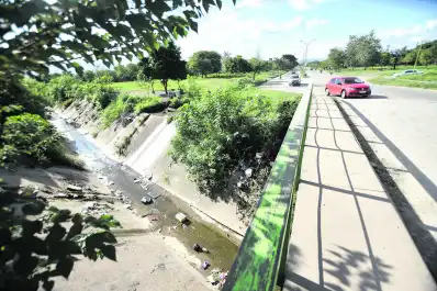Sondeo de LA GACETA sobre obras públicas: tucumanos exigen puentes y la reactivación del tren