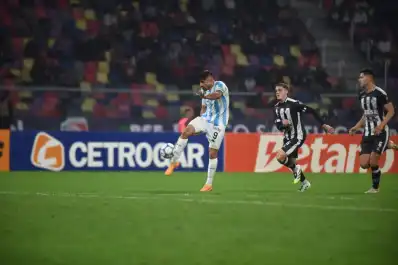 Renzo Tesuri postuló al “Loco” Díaz para Boca tras su doblete en Atlético Tucumán
