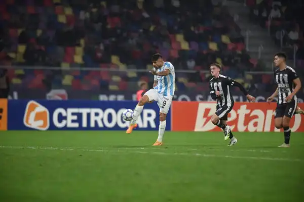 Renzo Tesuri postuló al “Loco” Díaz para Boca tras su doblete en Atlético Tucumán