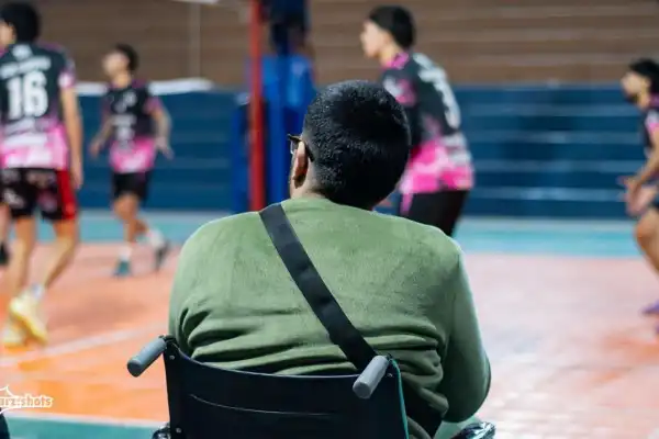 La lucha de Agustín Gómez, el voleibolista tucumano que busca recuperar su calidad de vida tras un grave accidente