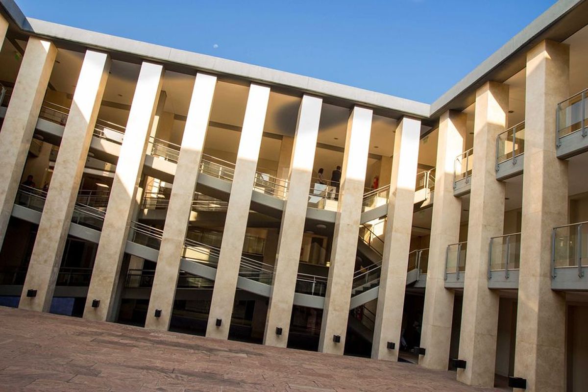 UNA PROPUESTA DE DERECHO. Habrá clases presenciales y virtuales con opciones para estudiantes, egresados y público en general.