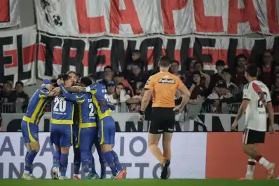 River perdió con Rosario Central y el Monumental explotó contra jugadores y dirigentes